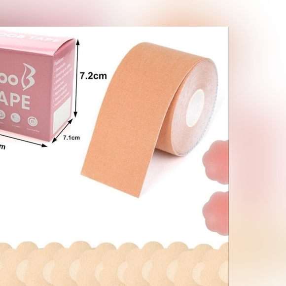 Boob Tape, Boobtape for Breast Lift, Bra Tape for Strapless Dress - Picture 9 of 10